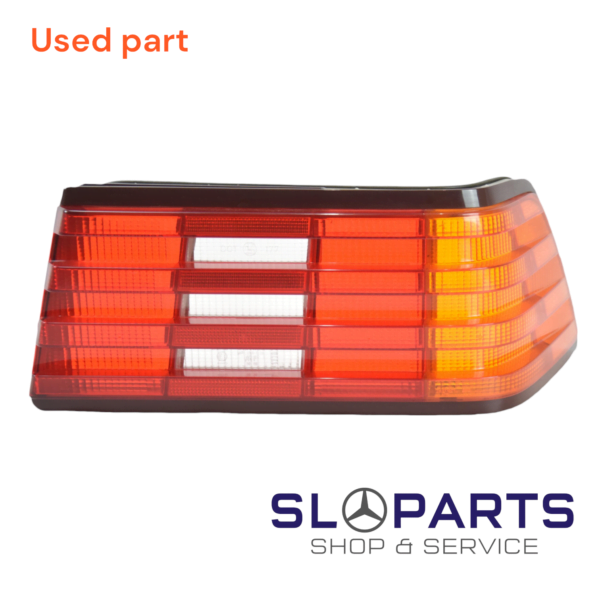 COMPLETE RIGHT TAIL LIGHT V1.0 A1298202064